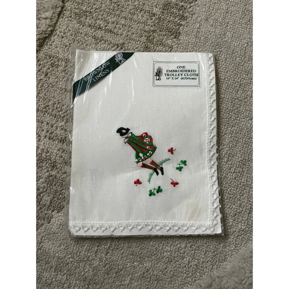 Vintage Brownlow Linens Irish embroidered Trolley cloth NEW